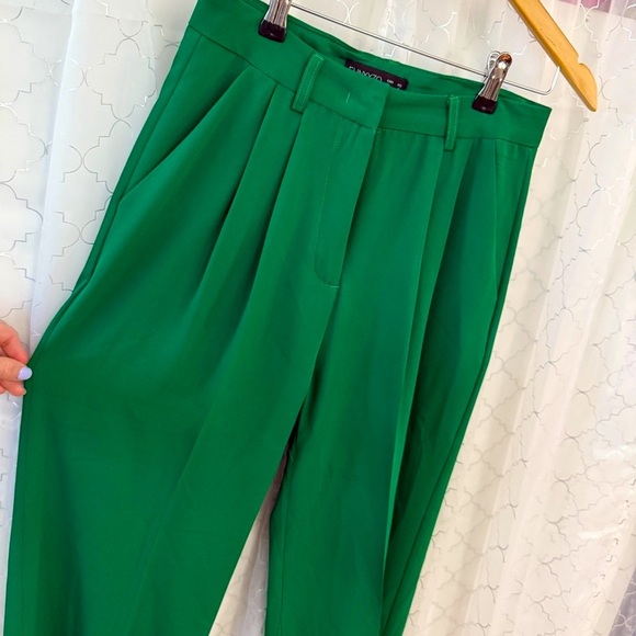 High Waisted Relaxed Trouser XS Kelly Green - Picture 3 of 7